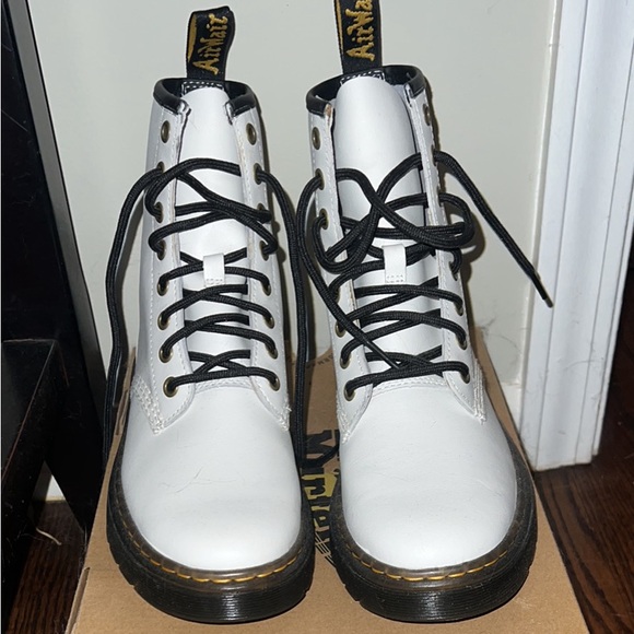 Brand new Dr. Martin’s boots - Picture 1 of 6